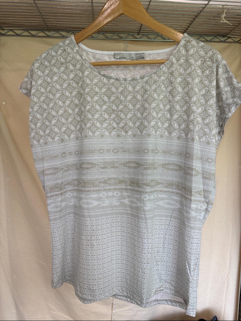 Prana Short Sleeve Geometric Print Tee in White and Light Green